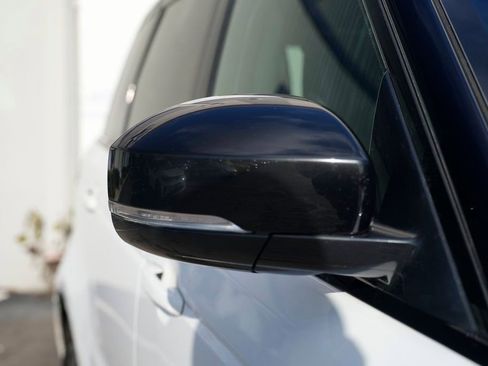 Used 2020 Land Rover Range Rover Sport HSE Dynamic image 9