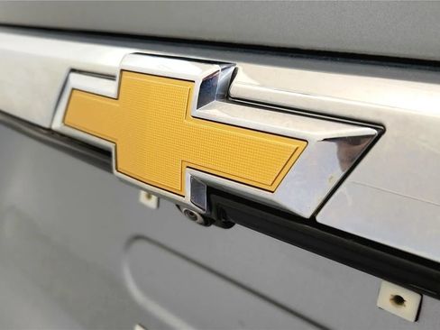 Used 2024 Chevrolet Traverse LT w/ LPO, Floor Liner Package AWD/4WD image 16