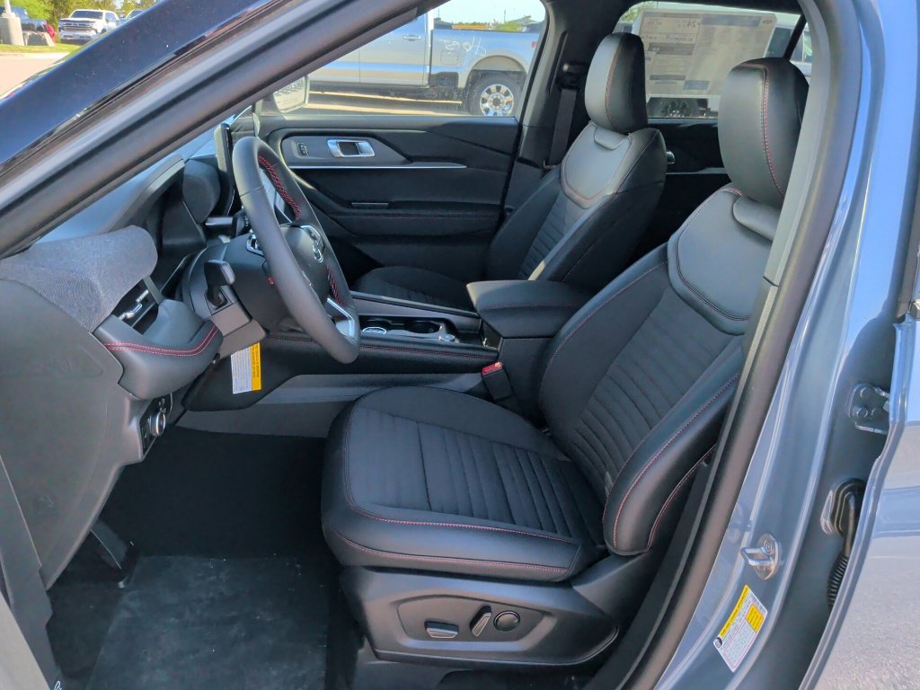 New 2026 Ford Explorer ST-Line w/ ST-Line Street Pack RWD image 14