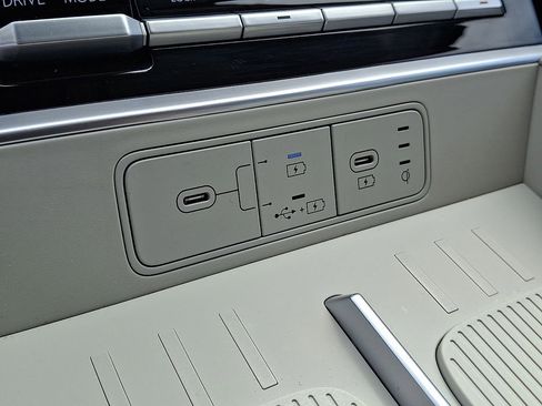 Used 2024 Hyundai Santa Fe SEL image 24