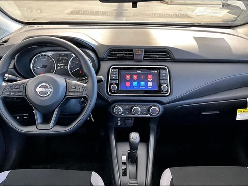 New 2025 Nissan Versa S image 5