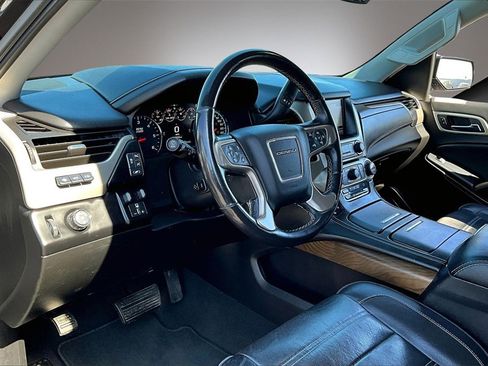 Used 2020 GMC Yukon XL Denali image 16