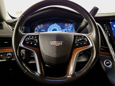 Used 2020 Cadillac Escalade ESV Premium Luxury image 44