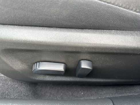 Used 2024 Nissan Altima 2.5 SV image 11