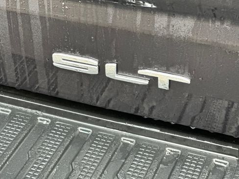 Used 2023 GMC Sierra 1500 SLT w/ SLT Premium Plus Package image 13