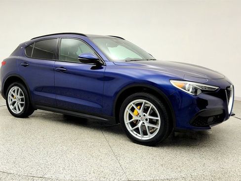 Used 2019 Alfa Romeo Stelvio Ti Sport w/ Quick Order Package 22S Sport AWD/4WD image 3