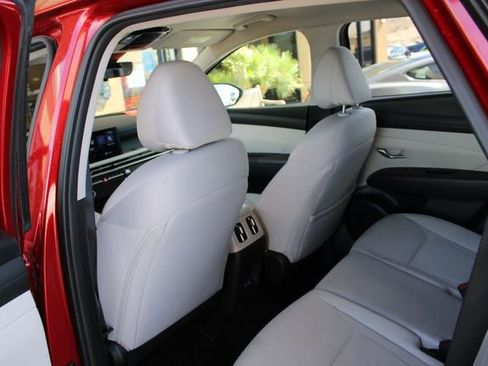 Used 2025 Hyundai Tucson SEL AWD/4WD image 9