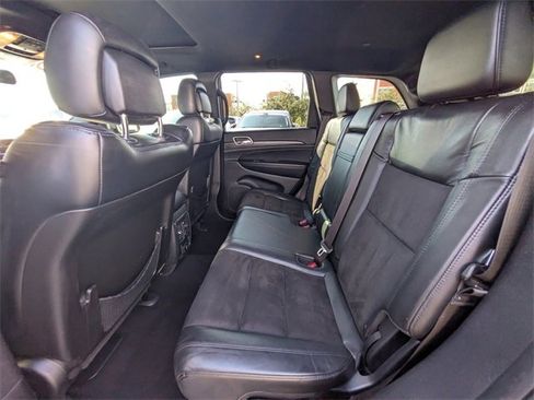 Used 2021 Jeep Grand Cherokee Laredo X image 11