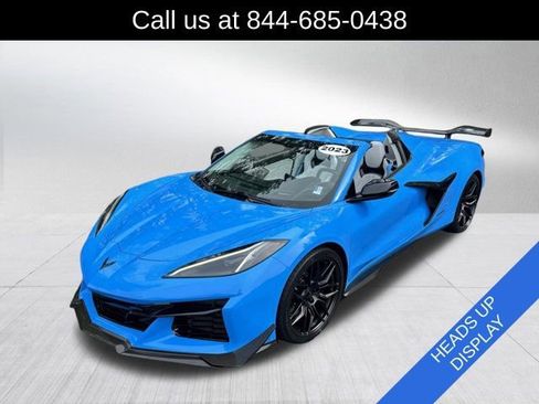 Used 2023 Chevrolet Corvette Z06 RWD image 3