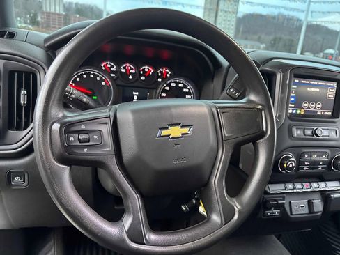 Used 2021 Chevrolet Silverado 1500 Custom image 14