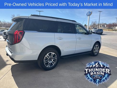 Used 2025 Ford Expedition Active image 5