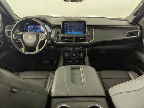 Used 2023 Chevrolet Suburban High Country image 19