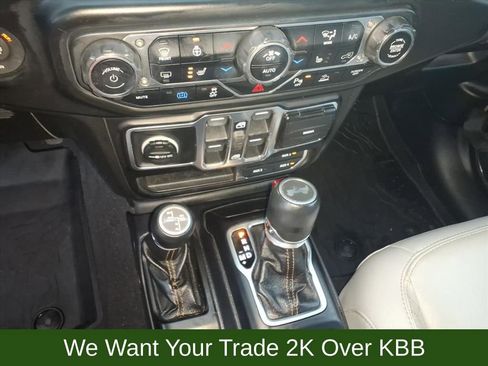 Used 2021 Jeep Wrangler Unlimited Sahara image 28