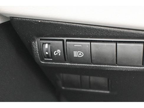 Used 2023 Toyota Corolla Cross L FWD image 42