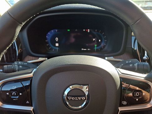 Certified 2024 Volvo S60 B5 Ultimate image 19