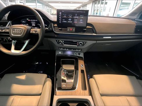 Certified 2025 Audi Q5 2.0T Premium Plus w/ Premium Plus Package image 16
