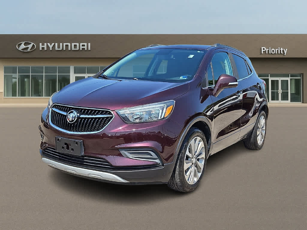 Used 2018 Buick Encore Preferred FWD image 1