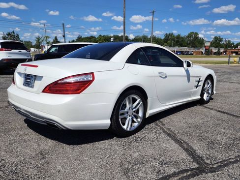 Used 2013 Mercedes-Benz SL 550 image 21