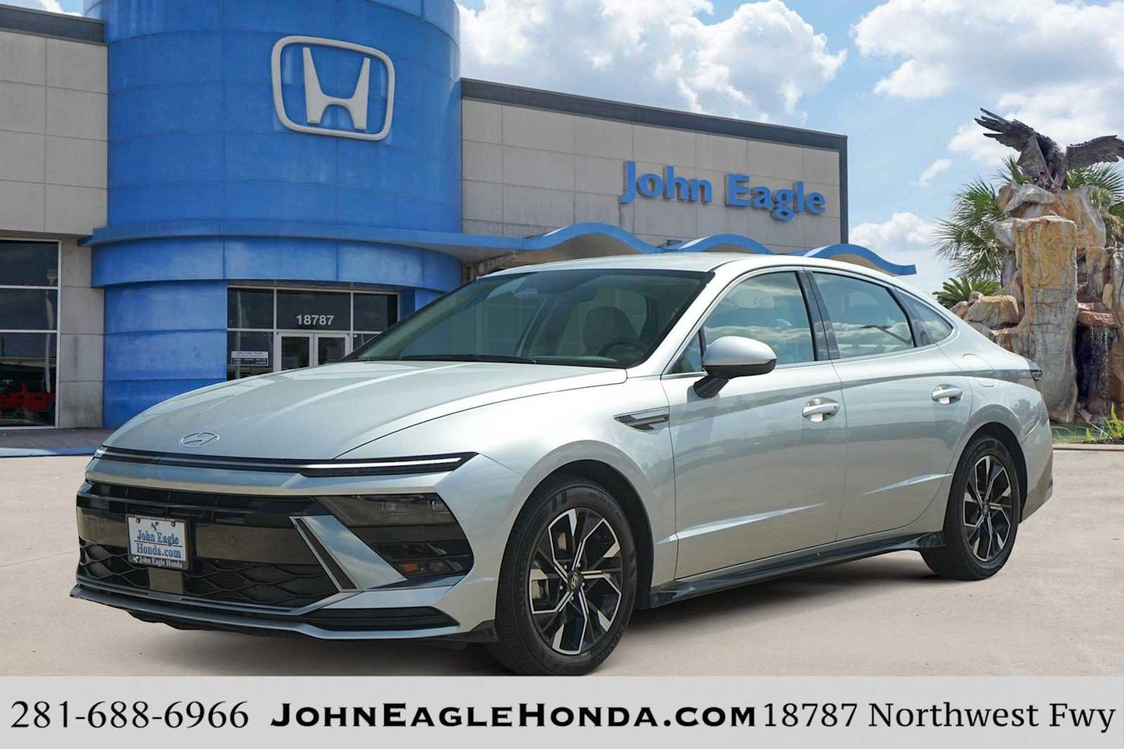 Used 2025 Hyundai Sonata SEL FWD image 1