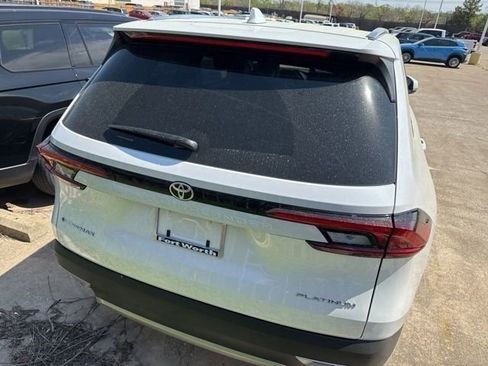 Used 2026 Toyota Grand Highlander AWD Hybrid image 7