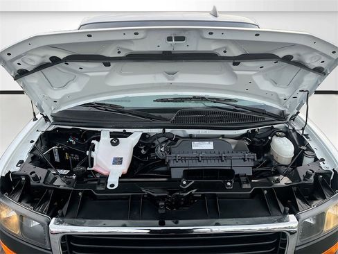 Used 2024 GMC Savana 2500 w/ Driver Convenience Package image 26