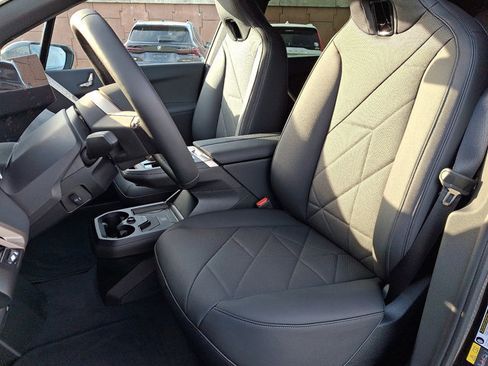 New 2026 BMW iX xDrive45 image 7