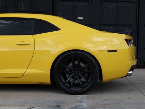 Used 2010 Chevrolet Camaro SS w/ RS Package RWD image 27