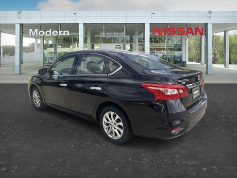 Used 2018 Nissan Sentra SV FWD image 3