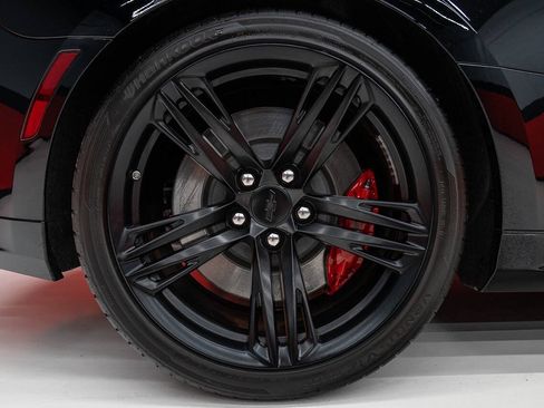 Used 2021 Chevrolet Camaro ZL1 RWD image 59