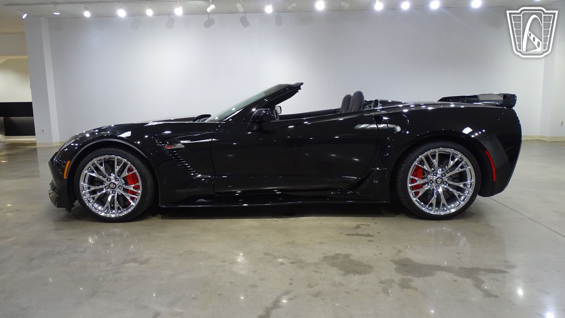 Used 2016 Chevrolet Corvette Z06 w/ 3LZ Preferred Equipment Group RWD image 6