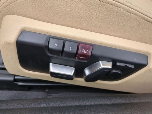 Used 2020 BMW 430i xDrive Convertible w/ Convenience Package image 9