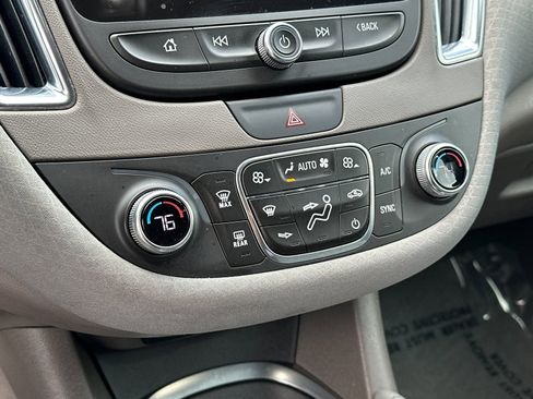 Used 2017 Chevrolet Malibu Hybrid w/ Driver Confidence Package image 19