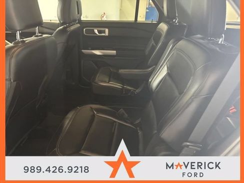 Used 2024 Ford Explorer XLT w/ Equipment Group 202A AWD/4WD image 30