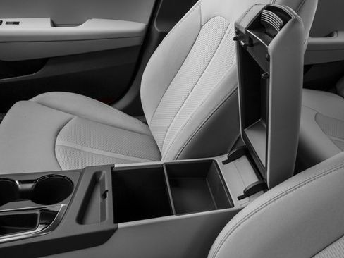 Used 2016 Hyundai Sonata SE FWD image 17