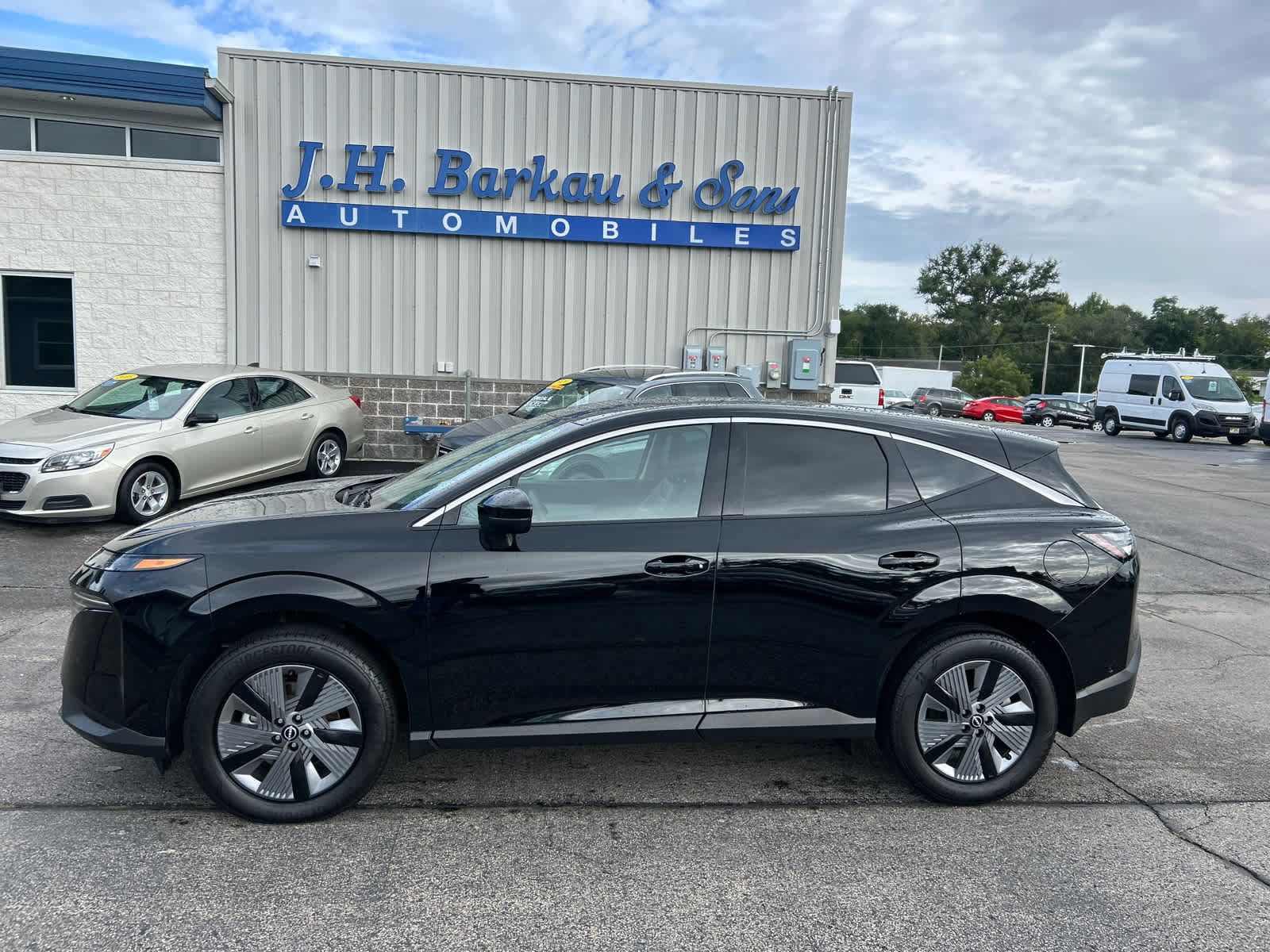 Used 2025 Nissan Murano SL AWD/4WD image 8