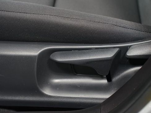 Certified 2025 Toyota Corolla LE image 30