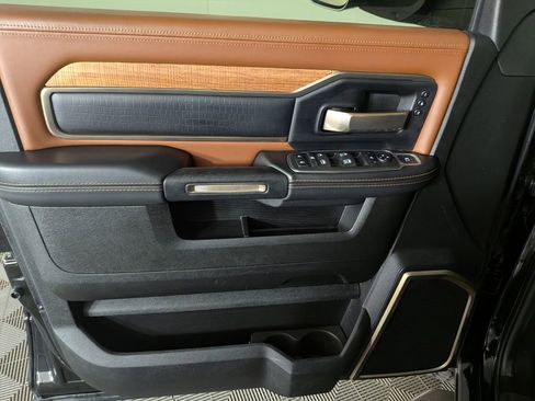 Used 2022 RAM 2500 Limited image 14