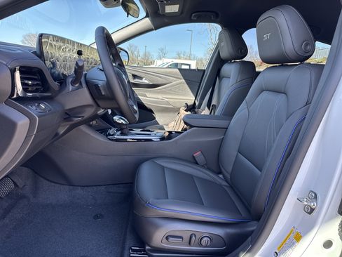 New 2026 Buick Envista Sport Touring w/ Convenience I Package image 16