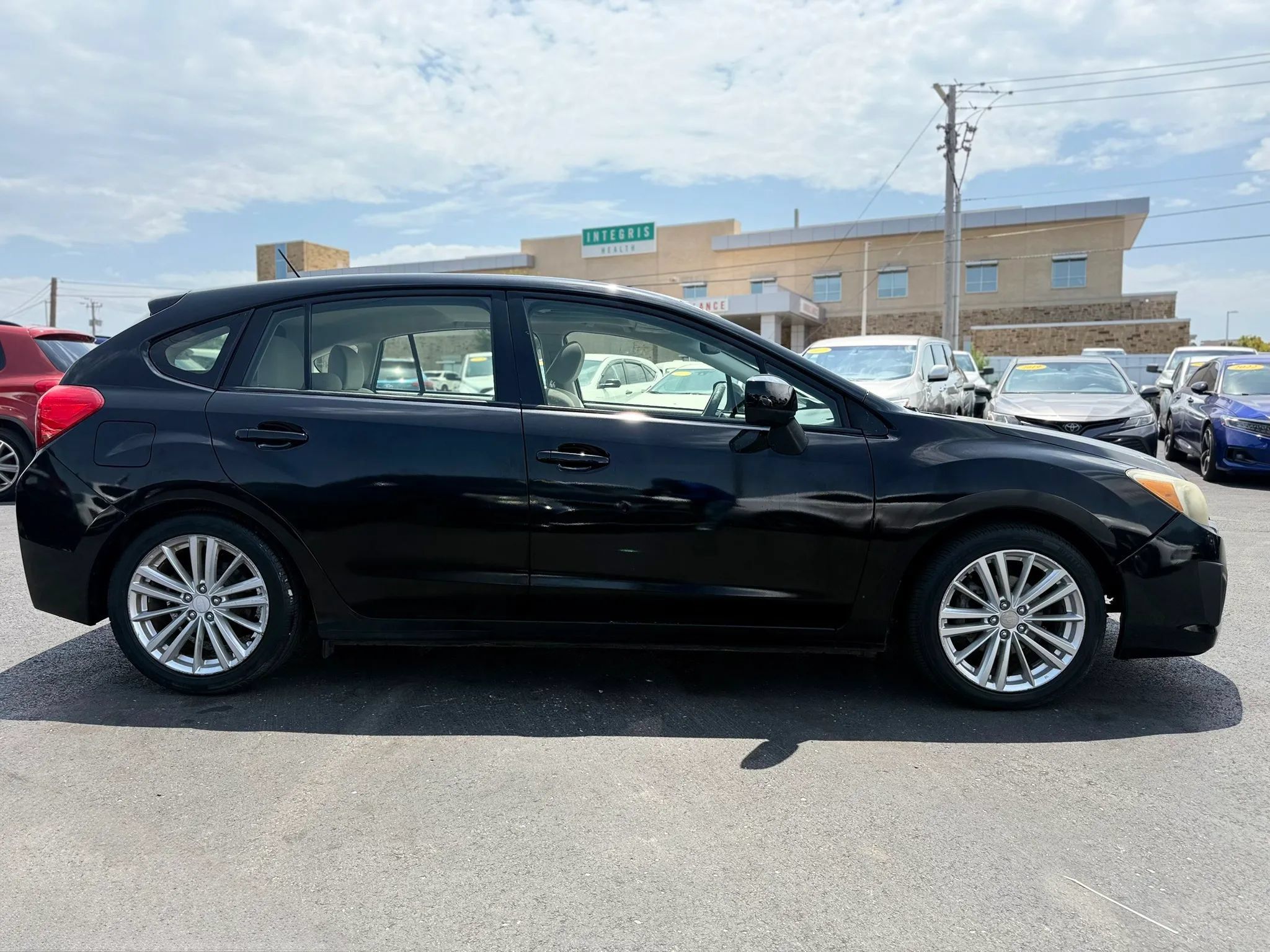 Used 2014 Subaru Impreza 2.0i Premium AWD/4WD image 2