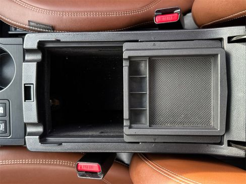 Used 2018 Subaru Outback 3.6R Touring image 26