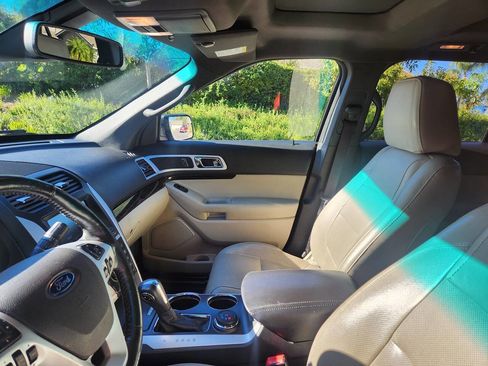 Used 2013 Ford Explorer Limited image 49
