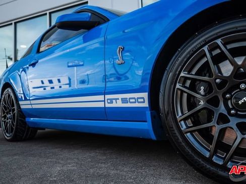 Used 2013 Ford Mustang Shelby GT500 RWD image 28