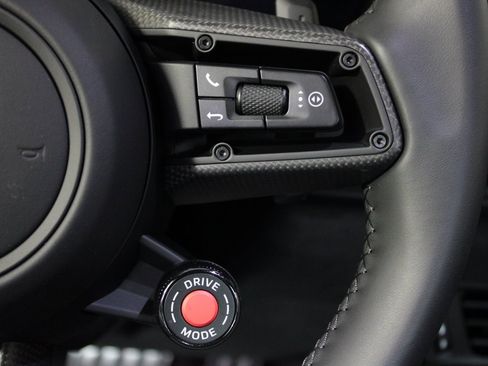 Used 2025 Porsche 911 Carrera GTS image 26