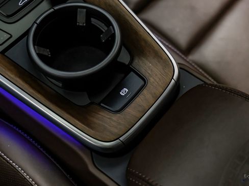 Used 2021 Porsche 911 Turbo S image 71