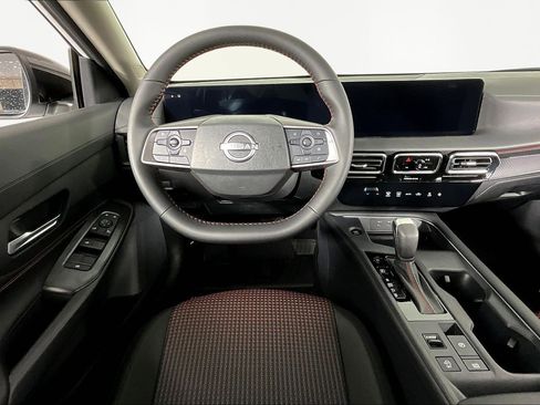New 2026 Nissan Sentra SR FWD image 9