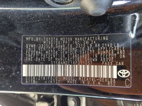 Used 2024 Toyota Corolla LE FWD image 33