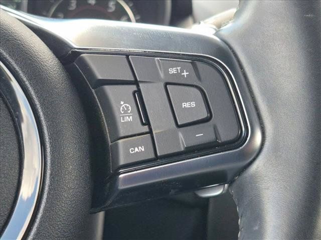 Used 2020 Jaguar F-TYPE Coupe RWD image 12