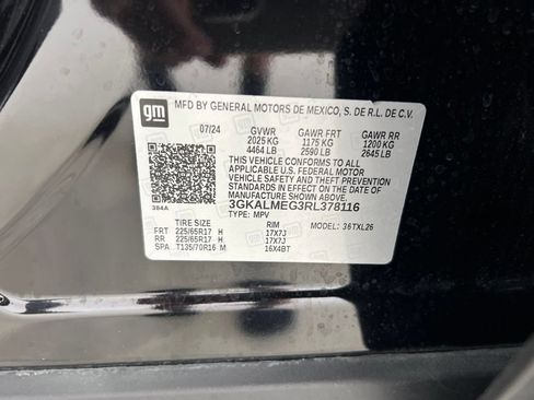 Used 2024 GMC Terrain SLE w/ Driver Convenience Package FWD image 31