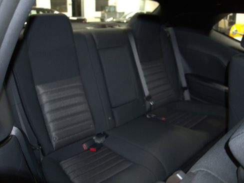 Used 2009 Dodge Challenger R/T image 39