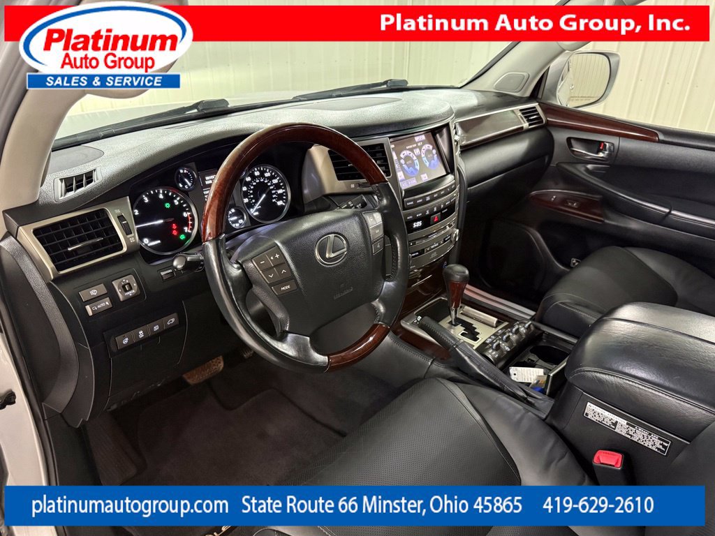 Used 2014 Lexus LX 570 4WD w/ Luxury Package image 27